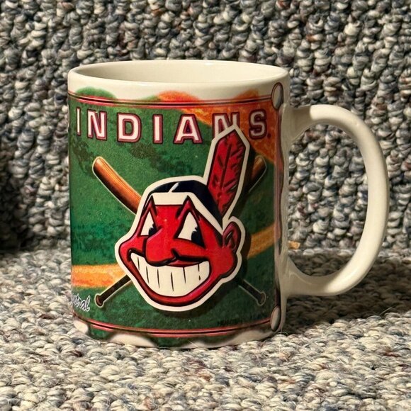 Vintage Cleveland Indians Chief Wahoo Old Logo Ceramic Mug ©MLB 1997 - Picture 7 of 7